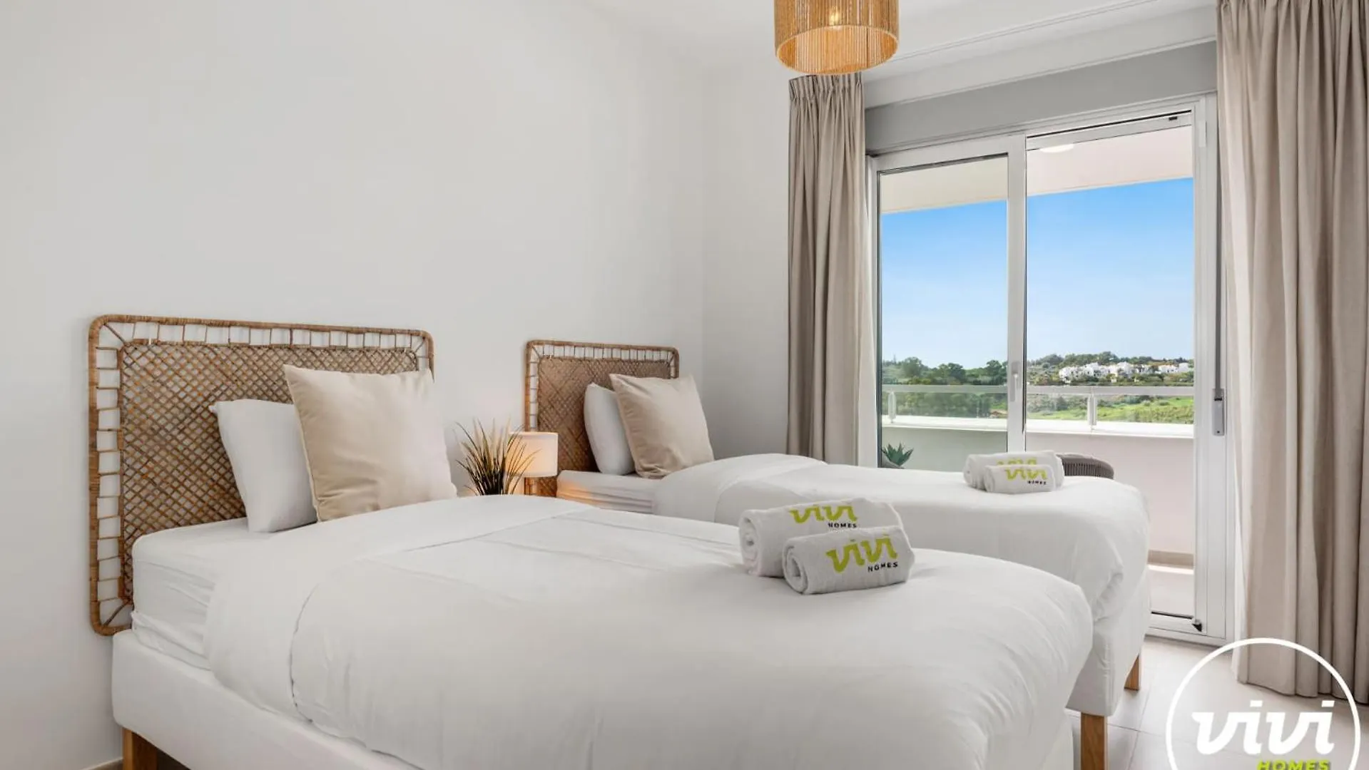 Vivi Homes - Casa Oceana Estepona Spanien